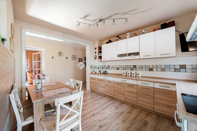 Eladó családi ház, Biatorbágyon 149.9 M Ft, 3 szobás