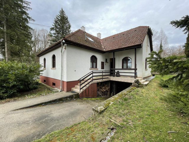 Eladó családi ház, Pulán 89 M Ft, 4 szobás