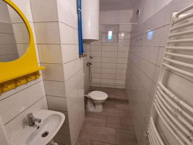 Kiadó családi ház, albérlet, Érden 650 E Ft / hó, 9 szobás