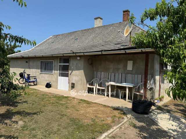 Eladó családi ház, Egyeken 12.5 M Ft, 2+1 szobás