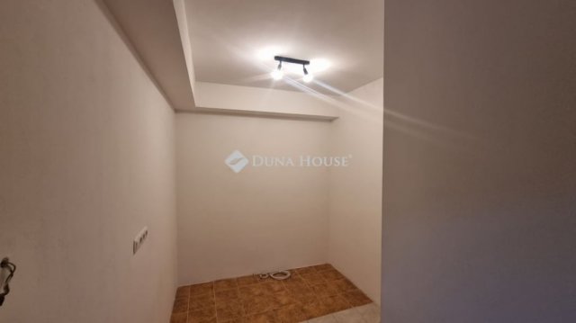 Eladó téglalakás, Budapesten, XIX. kerületben 84.9 M Ft