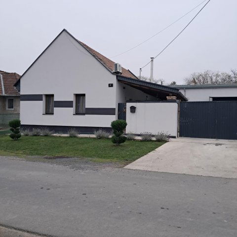 Eladó családi ház, Sümegcsehin 55 M Ft, 2 szobás