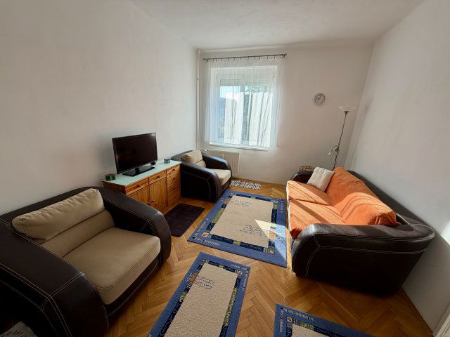 Eladó téglalakás, Pécsett 48.5 M Ft, 1+1 szobás