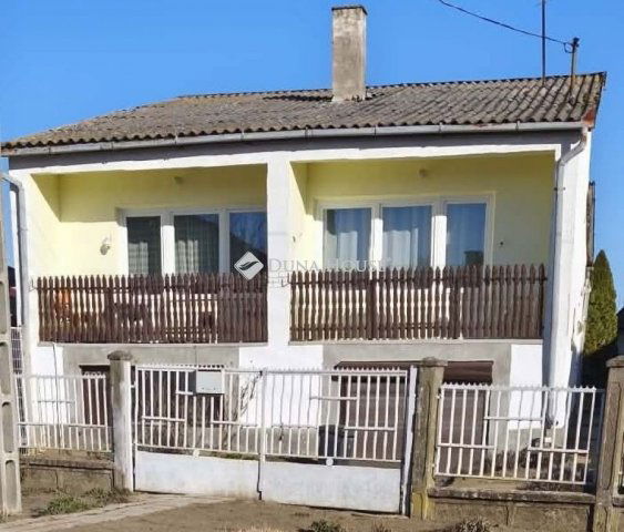 Eladó családi ház, Ópályin 25.5 M Ft, 4 szobás