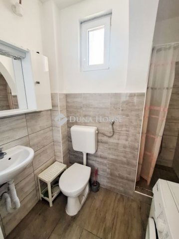 Eladó téglalakás, Budapesten, VIII. kerületben 36.9 M Ft
