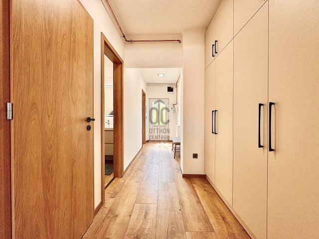 Eladó téglalakás, Győrött 79.9 M Ft, 3 szobás