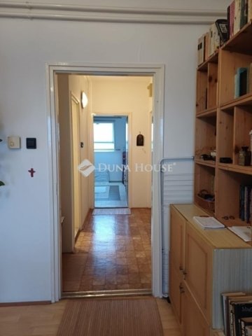Eladó téglalakás, Pécsett 44.5 M Ft, 2 szobás