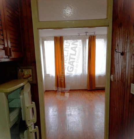 Kiadó panellakás, albérlet, III. kerületben, Szőlő utcában