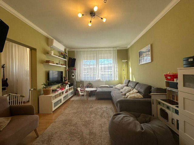 Eladó téglalakás, Miskolcon 35.5 M Ft, 1+2 szobás