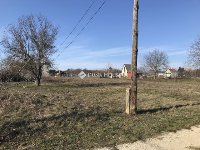 Eladó telek, Kőszárhegyen 16.9 M Ft / költözzbe.hu