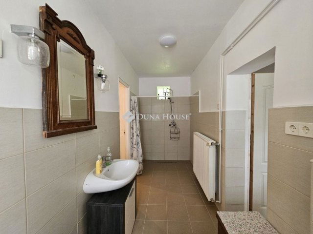 Eladó családi ház, Fekeden 36.5 M Ft, 4 szobás