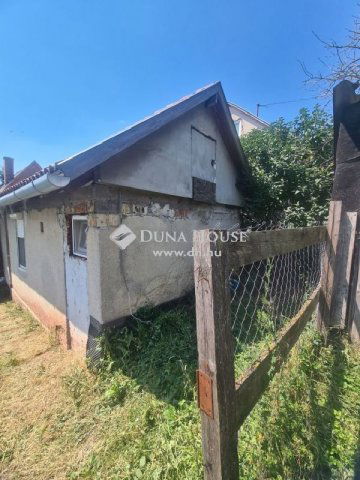 Eladó családi ház, Cserkúton 10.39 M Ft, 2 szobás