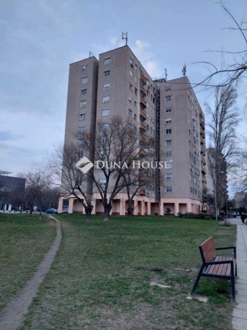 Eladó panellakás, Budapesten, III. kerületben 73.9 M Ft, 2 szobás