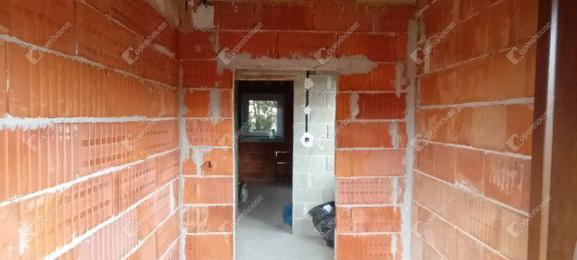 Eladó családi ház, Szegeden 67.99 M Ft, 4 szobás