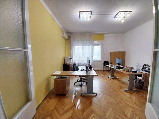 Eladó téglalakás, Budapesten, V. kerületben 168 M Ft, 2+1 szobás