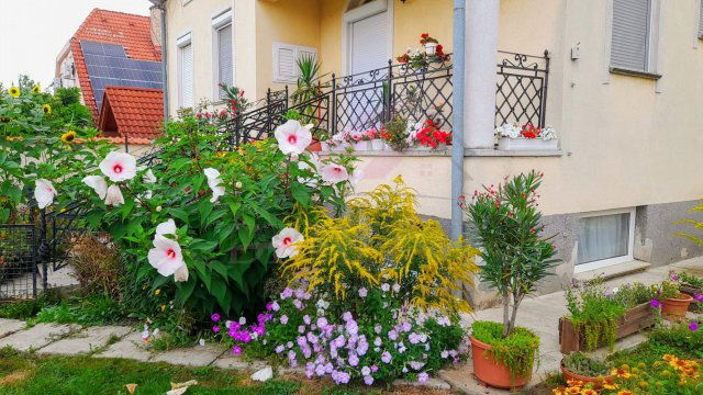 Eladó családi ház, Debrecenben 120 M Ft, 5 szobás