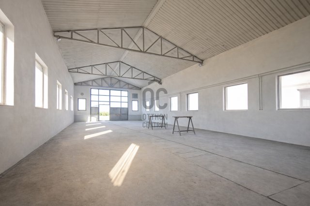 Eladó ipari ingatlan, Székesfehérvárott 150 M Ft