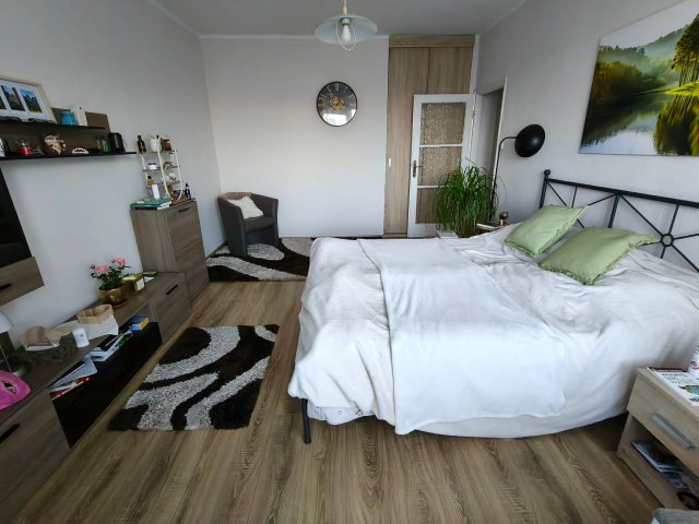 Kiadó téglalakás, albérlet, Győrött, Csaba utcában, 1 szobás