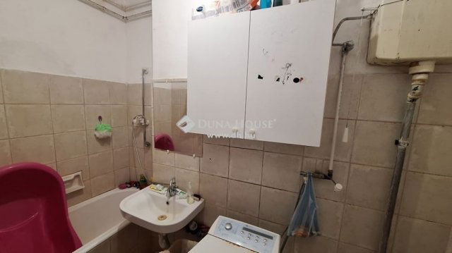 Eladó téglalakás, Sárbogárdon 21.55 M Ft, 2 szobás