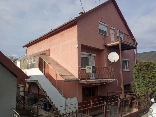 Eladó családi ház, Tökölön 86 M Ft, 5 szobás
