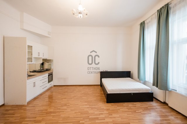 Eladó téglalakás, Budapesten, V. kerületben 99 M Ft, 1 szobás