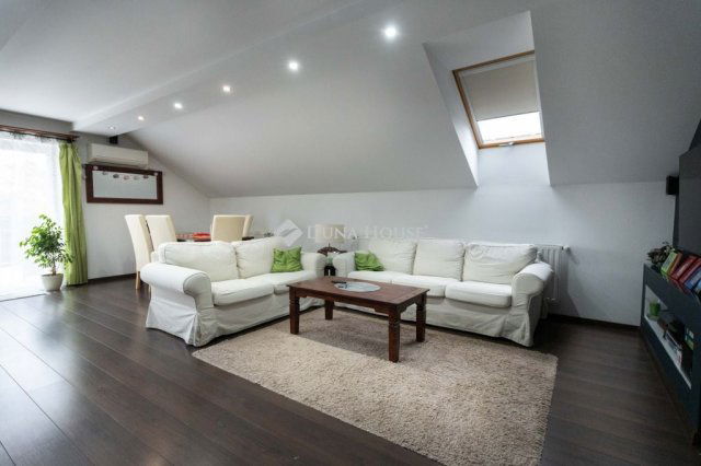 Eladó ikerház, Mosonmagyaróváron 124.9 M Ft, 4 szobás