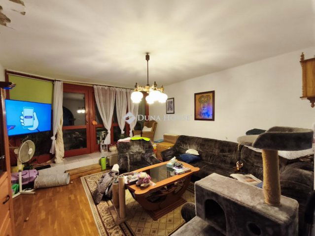 Eladó téglalakás, Pécsett, Csillagvirág utcában 74.9 M Ft