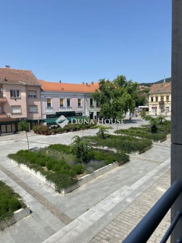 Kiadó téglalakás, albérlet, Pécsett 270 E Ft / hó, 2 szobás