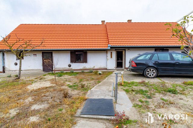 Eladó családi ház, Ráckevén 34.9 M Ft, 2 szobás
