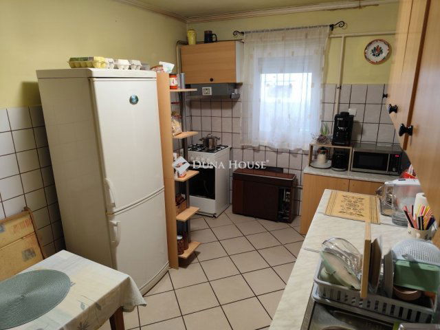 Eladó családi ház, Budapesten, XV. kerületben 49 M Ft, 4 szobás