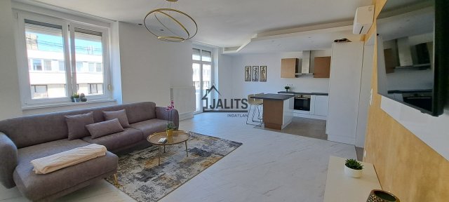 Kiadó téglalakás, albérlet, Budapesten, V. kerületben, 3 szobás