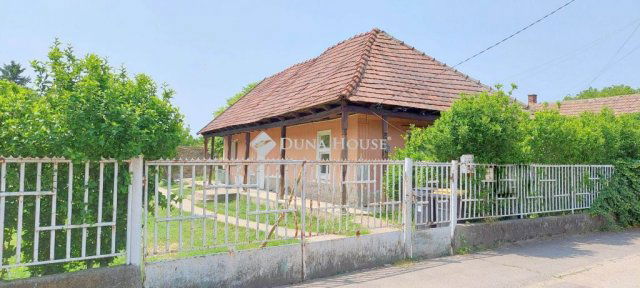 Eladó családi ház, Tiszaújvárosban 13.9 M Ft, 2 szobás
