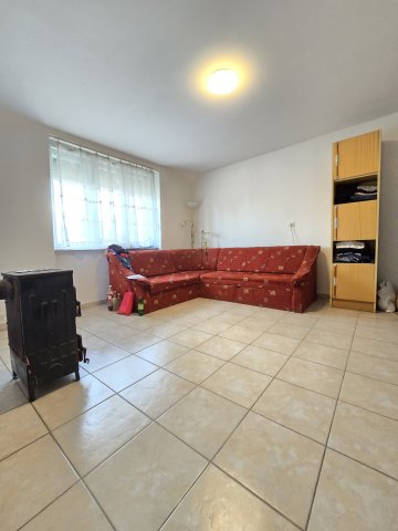 Eladó családi ház, Oroszlón 13.9 M Ft, 3 szobás