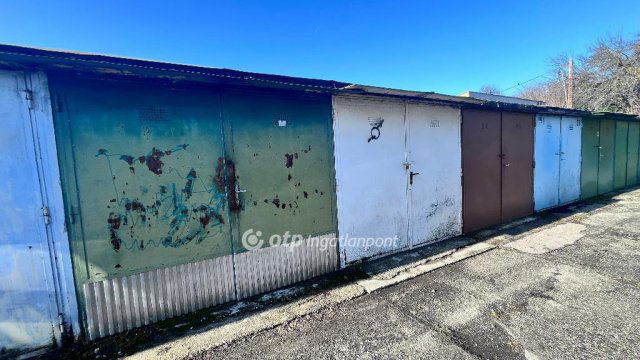 Eladó garázs, Győrött 6.75 M Ft / költözzbe.hu