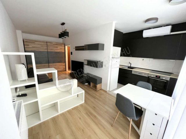 Kiadó téglalakás, albérlet, IV. kerületben, Attila utcában