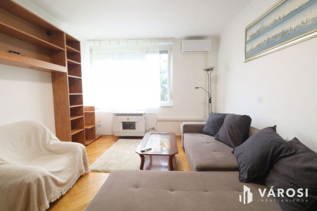 Kiadó téglalakás, albérlet, Szegeden 180 E Ft / hó, 2 szobás