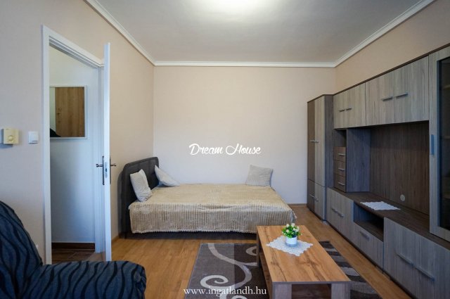 Kiadó téglalakás, albérlet, Nyíregyházán 120 E Ft / hó