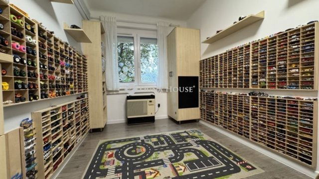 Eladó téglalakás, Budapesten, III. kerületben 84.9 M Ft