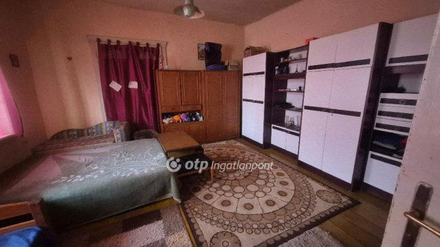 Eladó családi ház, Szellőn 23.7 M Ft, 3 szobás
