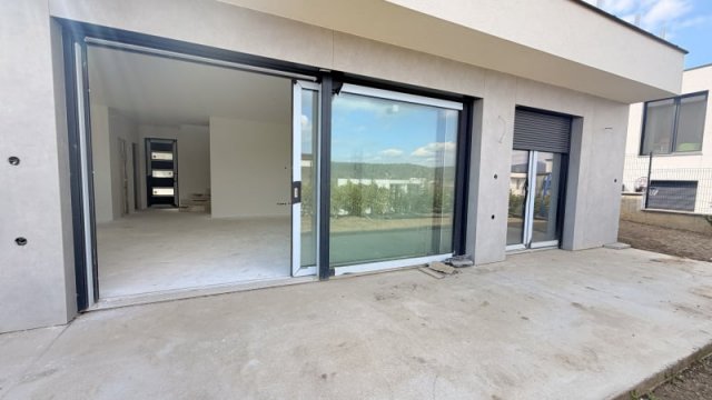 Eladó ikerház, Budapesten, III. kerületben 330 M Ft, 5 szobás