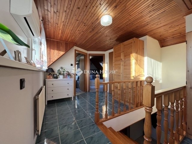 Eladó családi ház, Balatonfűzfőn 119.9 M Ft, 4 szobás