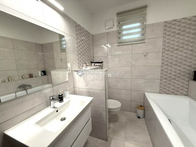 Eladó családi ház, Kecskeméten 119 M Ft, 4 szobás