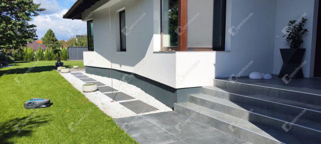 Eladó családi ház, Győrött 195 M Ft, 5 szobás