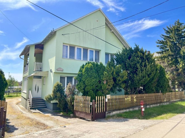 Eladó családi ház, Polgárdin, Eötvös utcában 94.9 M Ft