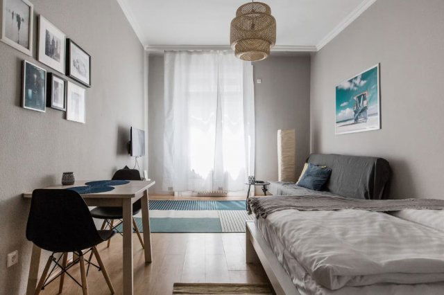 Kiadó téglalakás, albérlet, VI. kerületben, Révay közben