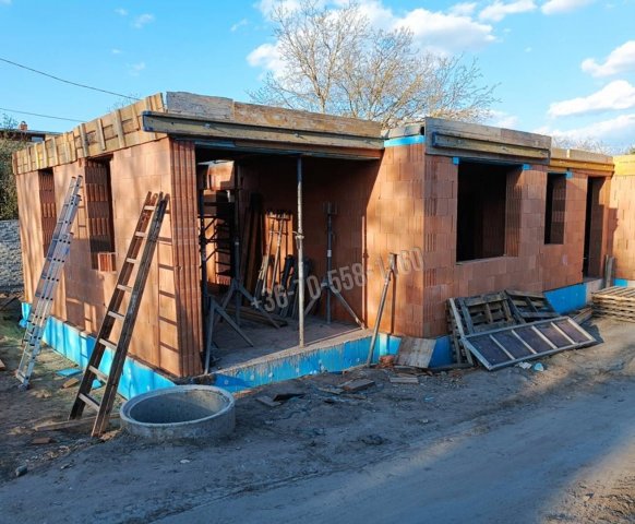 Eladó családi ház, Gödön 149.9 M Ft, 4 szobás