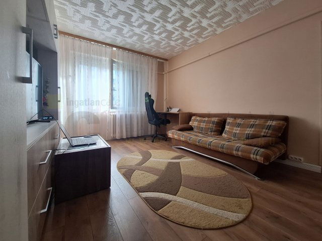 Eladó panellakás, Szegeden, Retek utcában 40 M Ft, 1+1 szobás