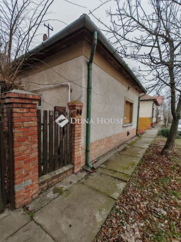 Eladó családi ház, Jászkarajenőn 12 M Ft, 3 szobás