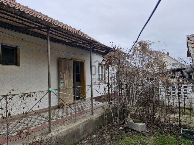Eladó családi ház, Abonyban 29.99 M Ft, 3 szobás