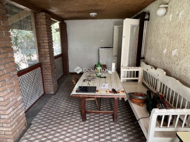 Eladó családi ház, Velencén 38.9 M Ft, 2 szobás